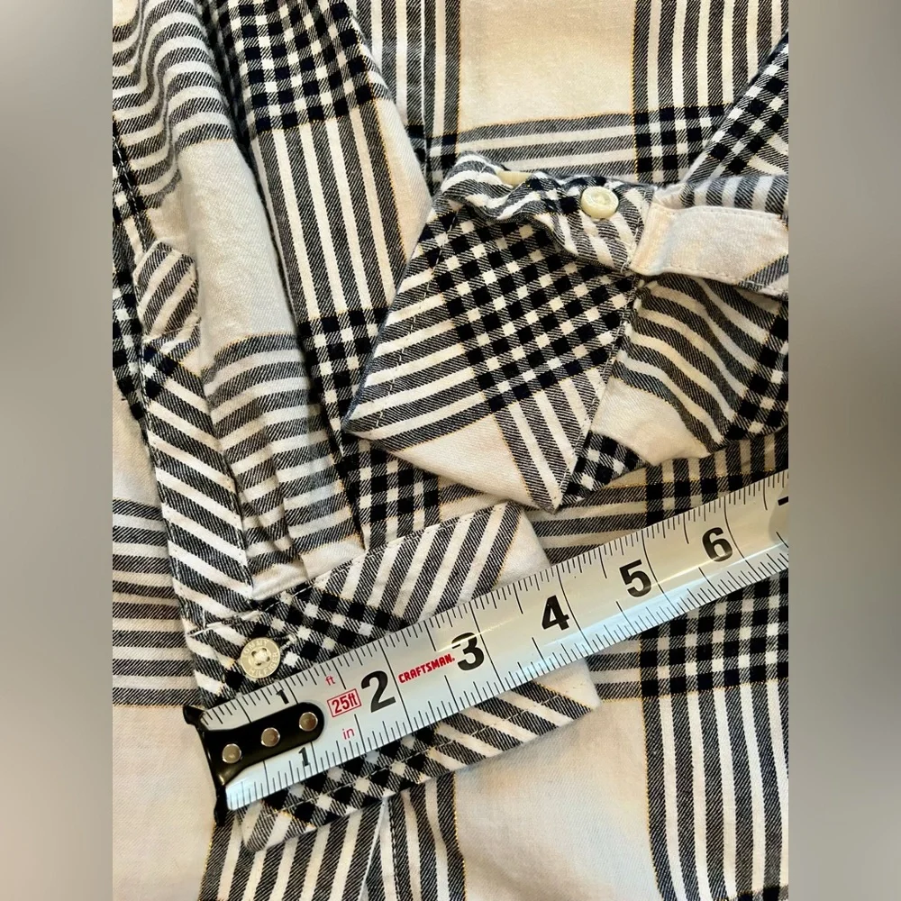 Tommy Hilfiger Plaid Flannel Metallic Stitch Button Down Logo Black White - Picture 9 of 14